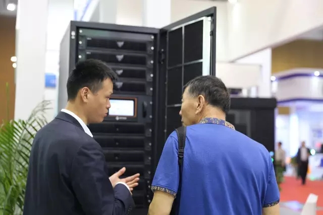 新葡萄8883官网AMG销售人员接待客户