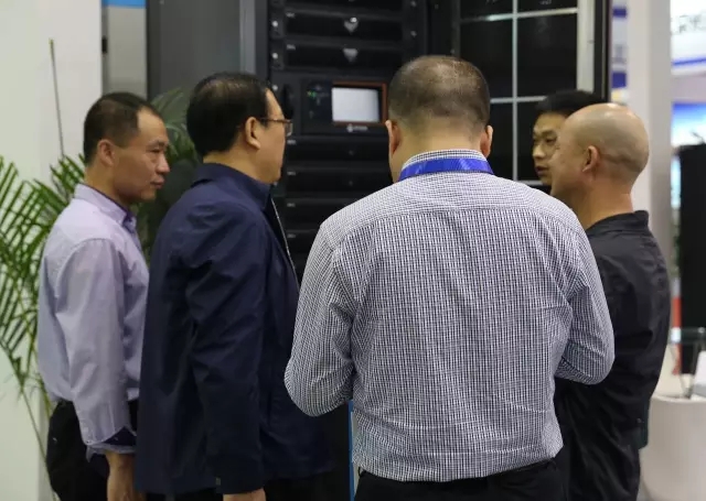 新葡萄8883官网AMG销售人员接待客户