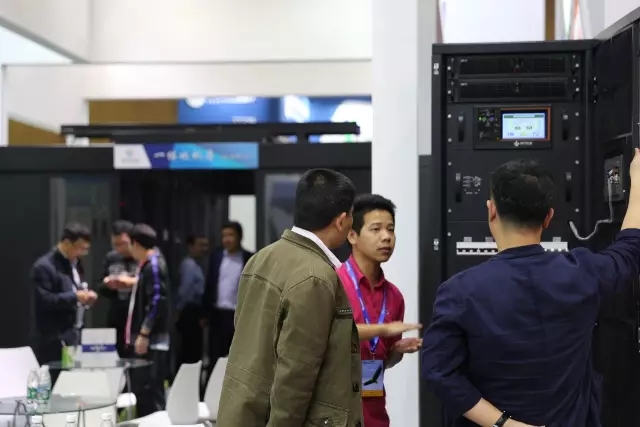 新葡萄8883官网AMG销售人员接待客户